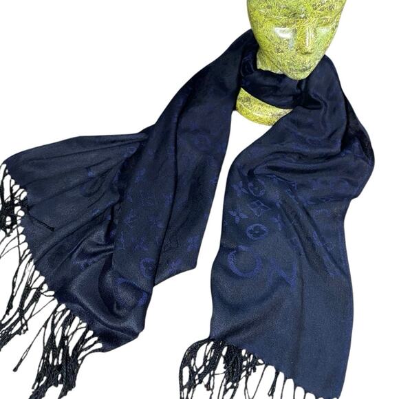 Louis Vuitton Fringed Wool Monogram Scarf 26”x75” - Picture 2 of 3